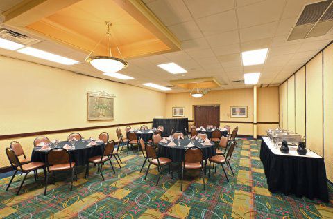 Holiday Inn Jonesboro Restoran fotoğraf